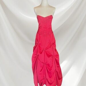 Elegant Pink Strapless Dress
